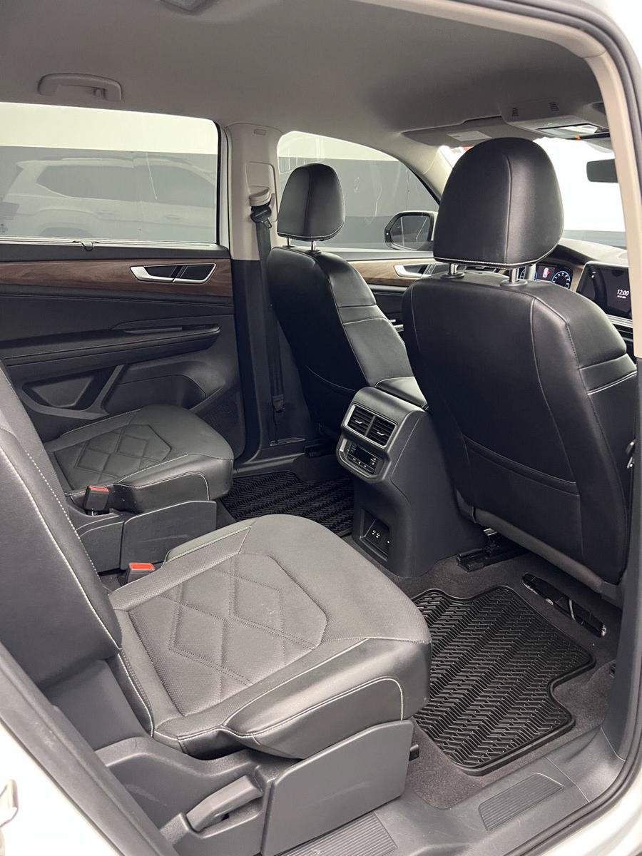 Used 2024 Volkswagen Atlas SE FWD image 24