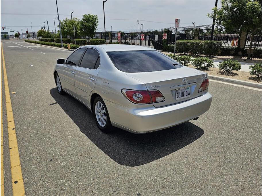 Used 2004 Lexus ES 330 FWD image 7