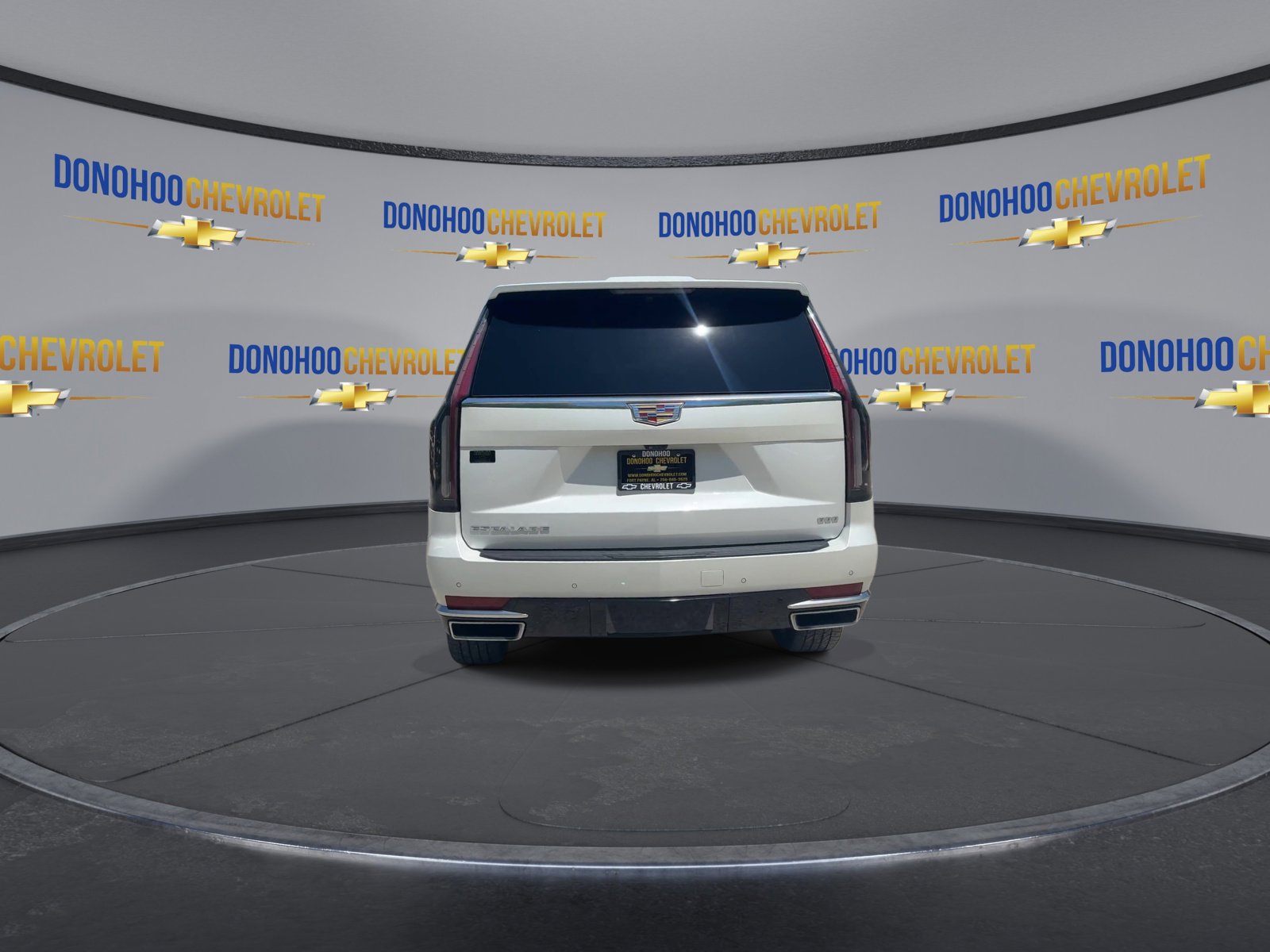 Used 2023 Cadillac Escalade ESV Premium Luxury RWD image 10