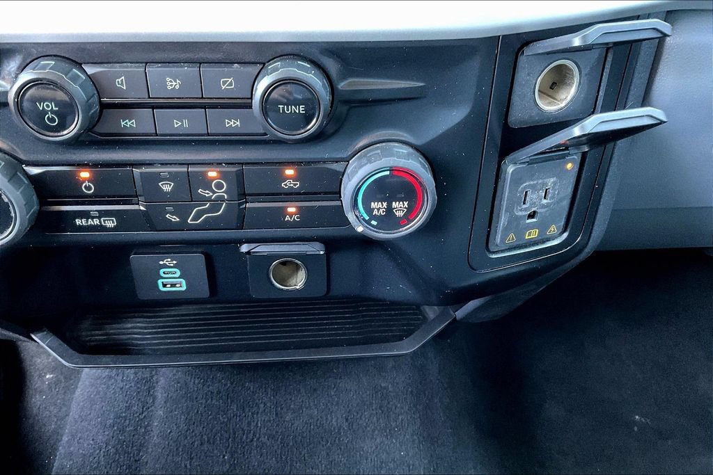 Used 2024 Ford F350 XLT w/ 360-Degree Camera Package AWD/4WD image 15