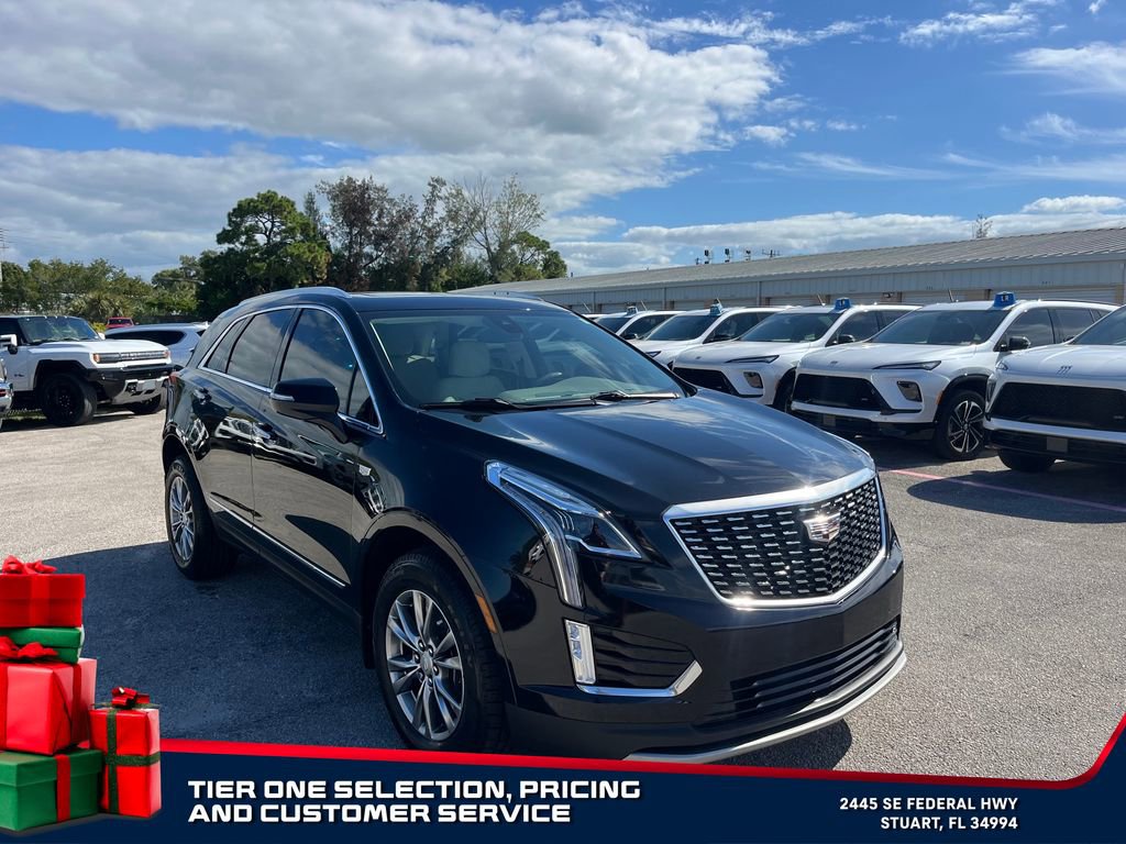Used 2021 Cadillac XT5 Premium Luxury image 2