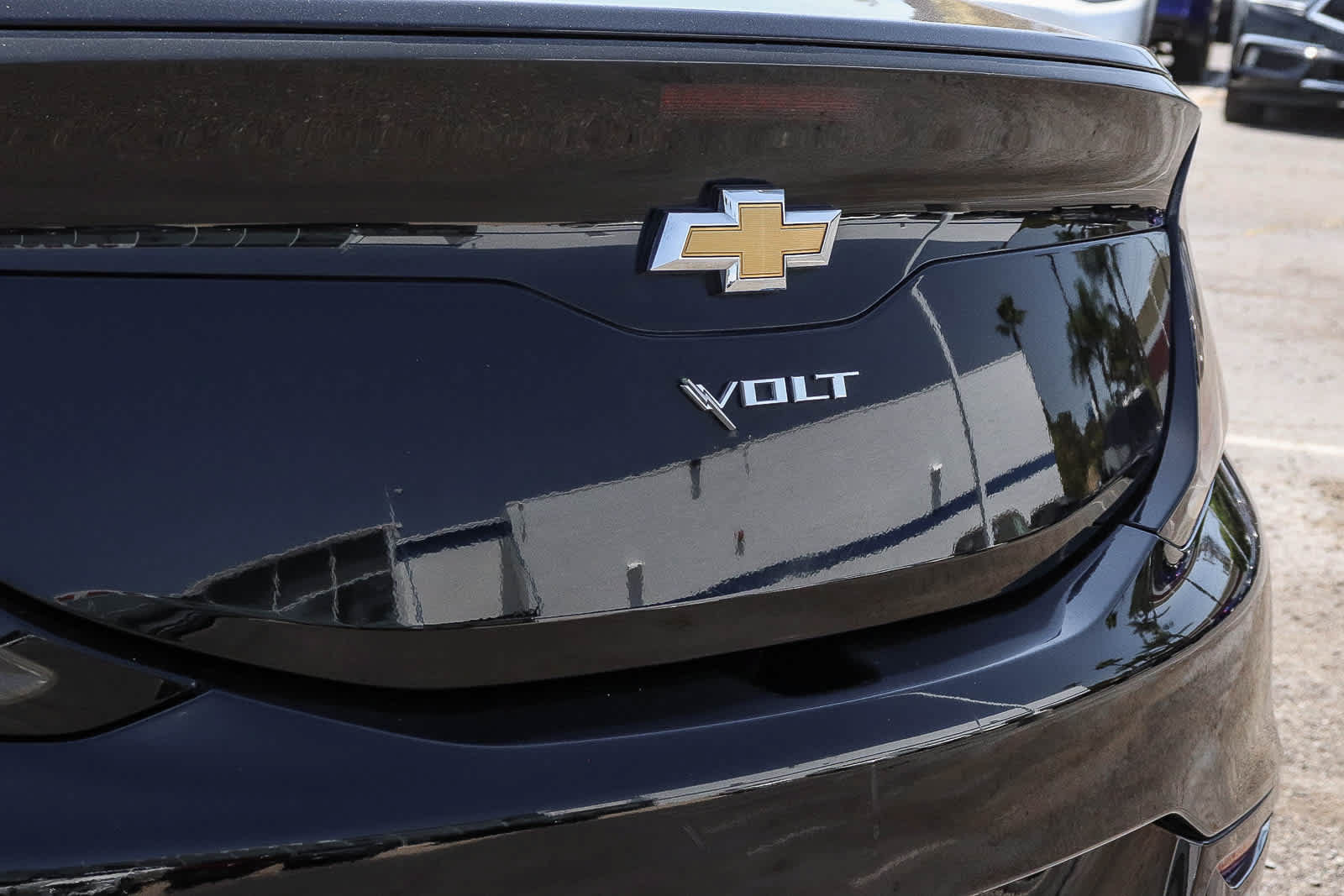 Used 2016 Chevrolet Volt LT w/ Comfort Package FWD image 12