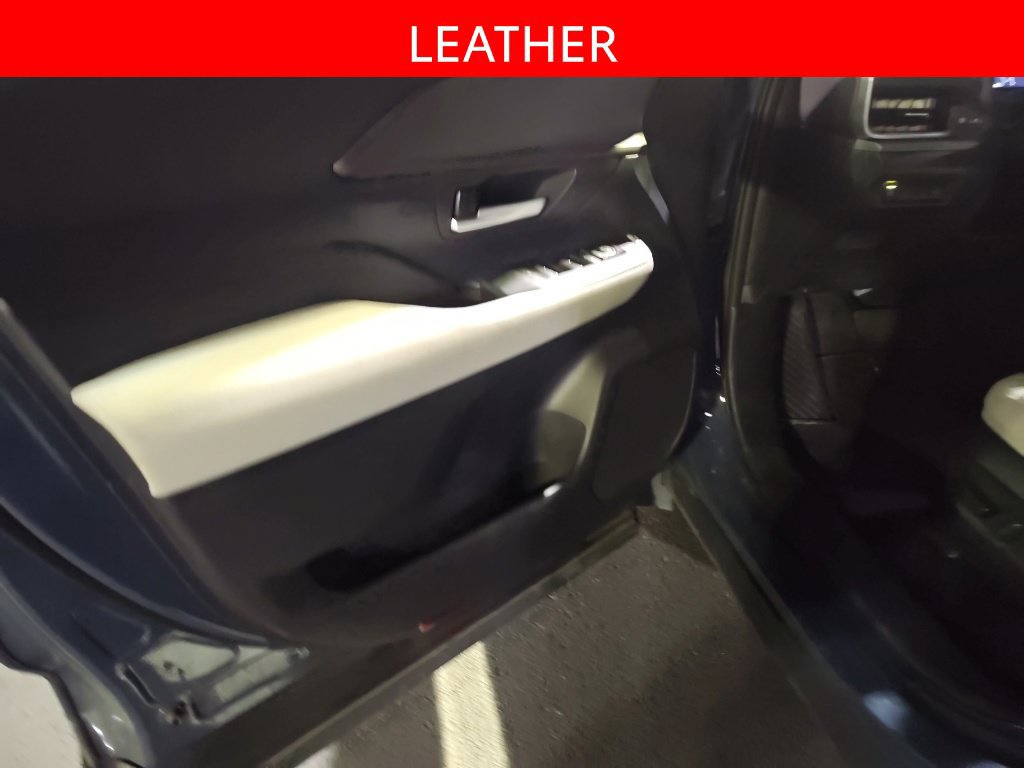 Used 2024 Toyota Grand Highlander AWD image 5