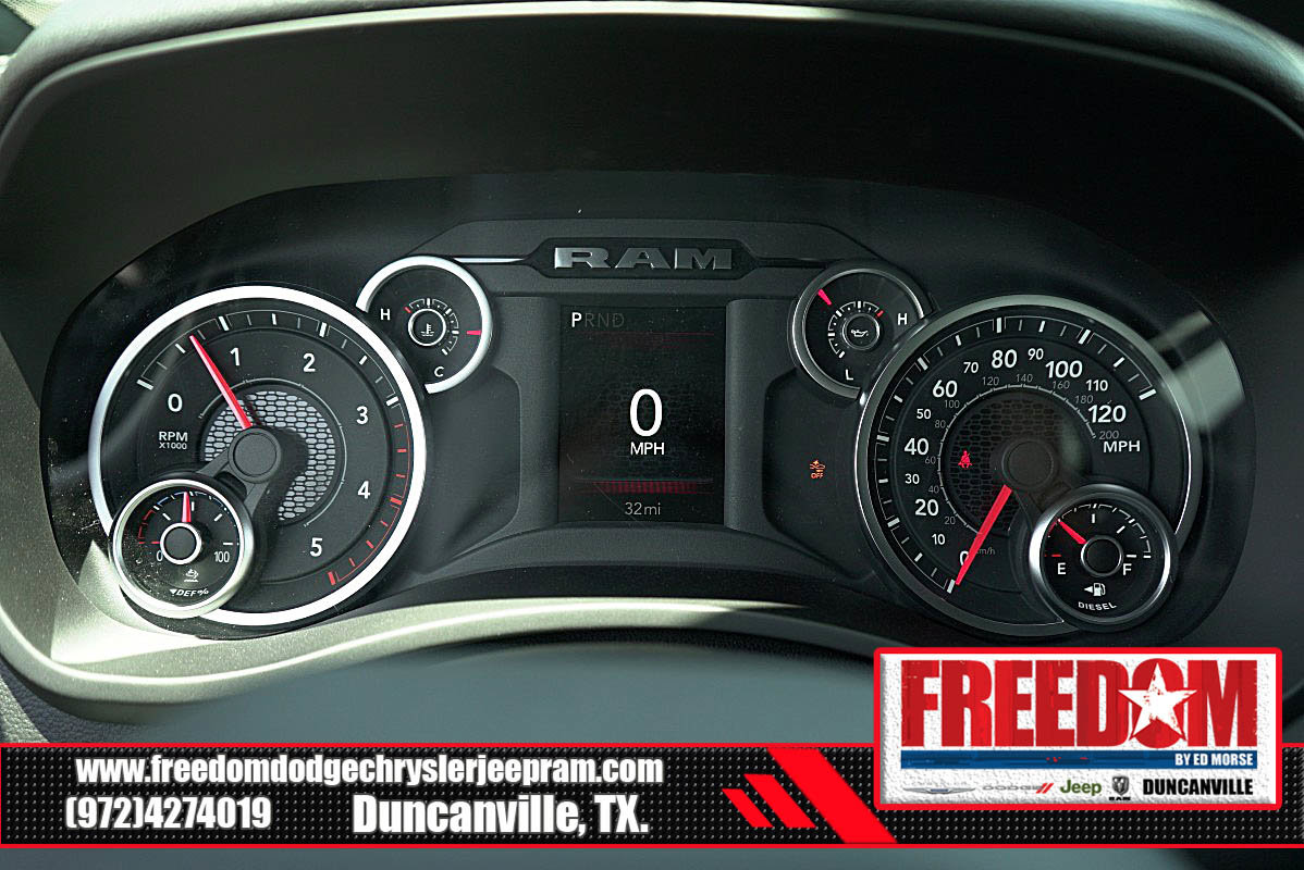 New 2025 RAM 2500 Tradesman AWD/4WD image 16