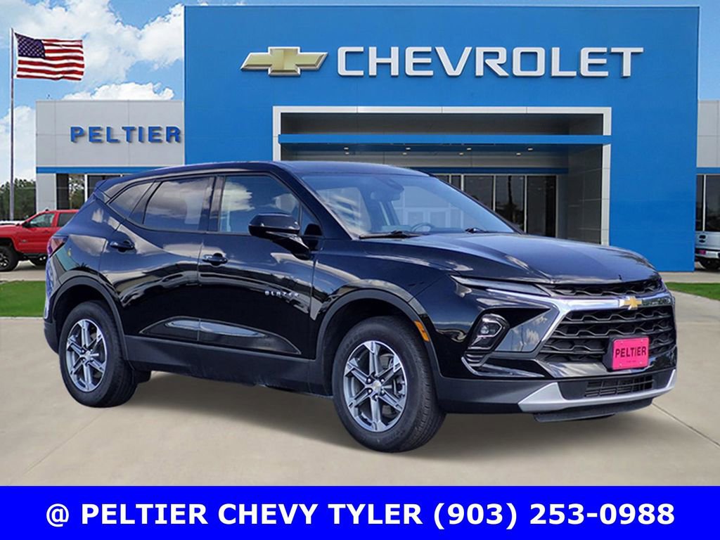 Used 2023 Chevrolet Blazer LT w/ Driver Confidence Package FWD image 1