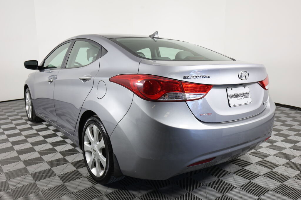 Used 2012 Hyundai Elantra Limited w/ Technology Pkg 5 FWD image 4