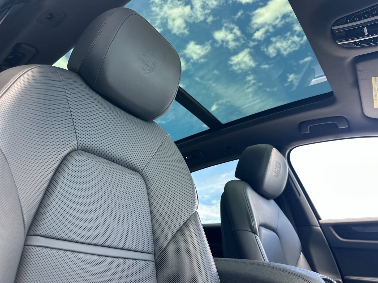 Certified 2022 Porsche Cayenne S AWD/4WD image 20