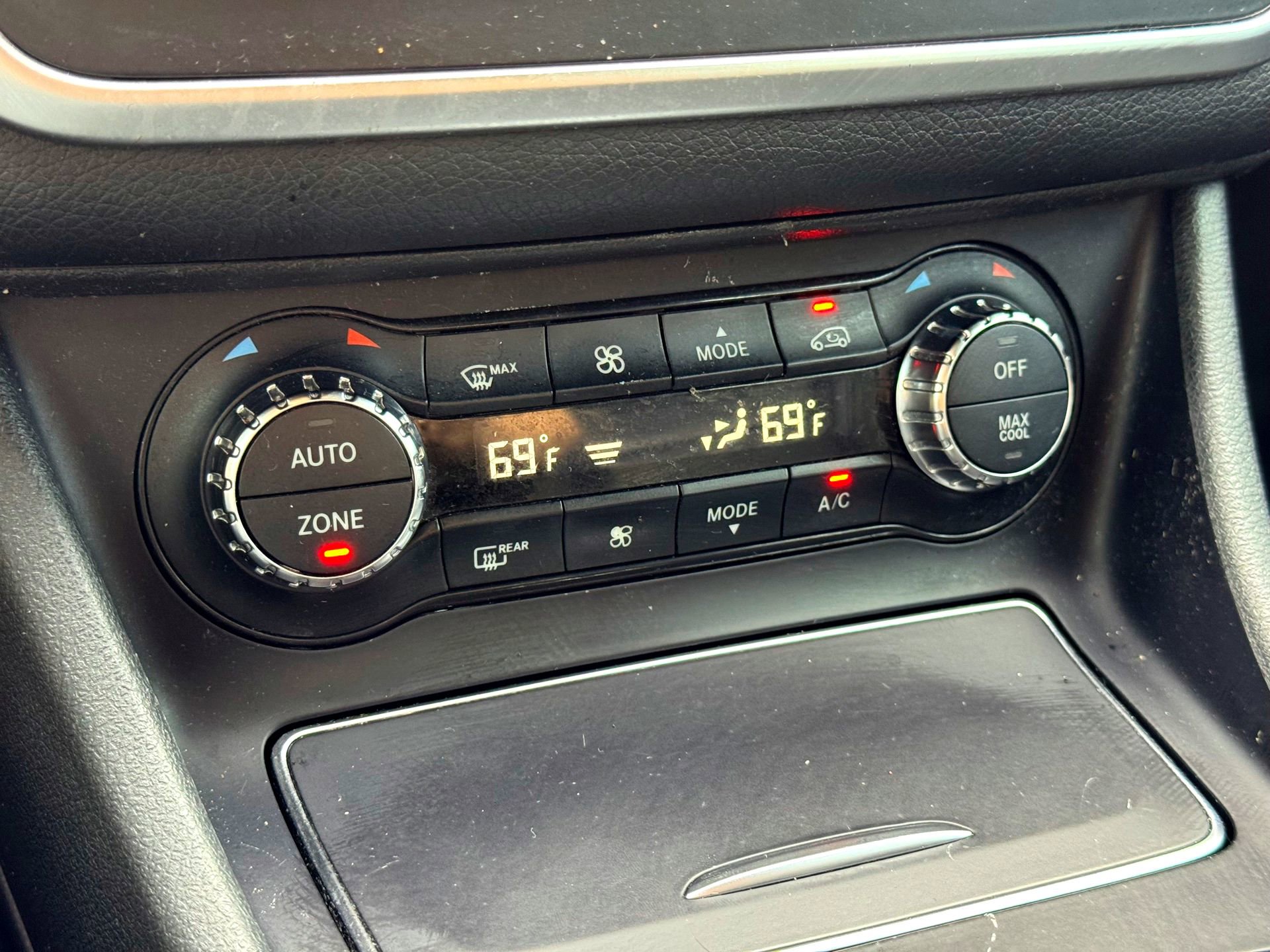 Used 2019 Mercedes-Benz GLA 250 4MATIC image 29