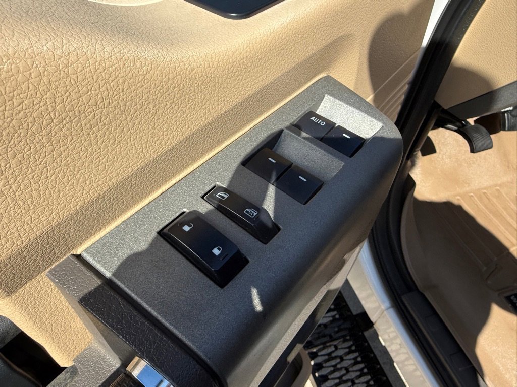 Used 2011 Ford F350 Lariat w/ Lariat Ultimate Pkg image 24