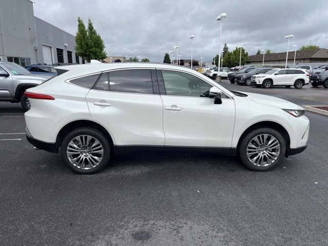 Used 2022 Toyota Venza Limited AWD/4WD image 8