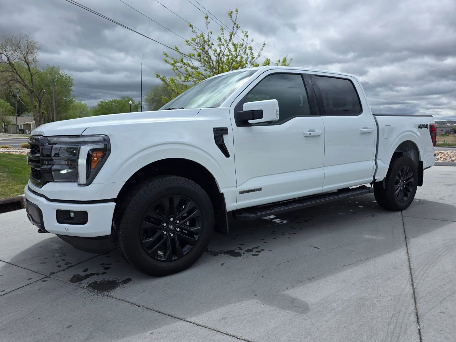 Used 2025 Ford F150 Lariat AWD/4WD image 2