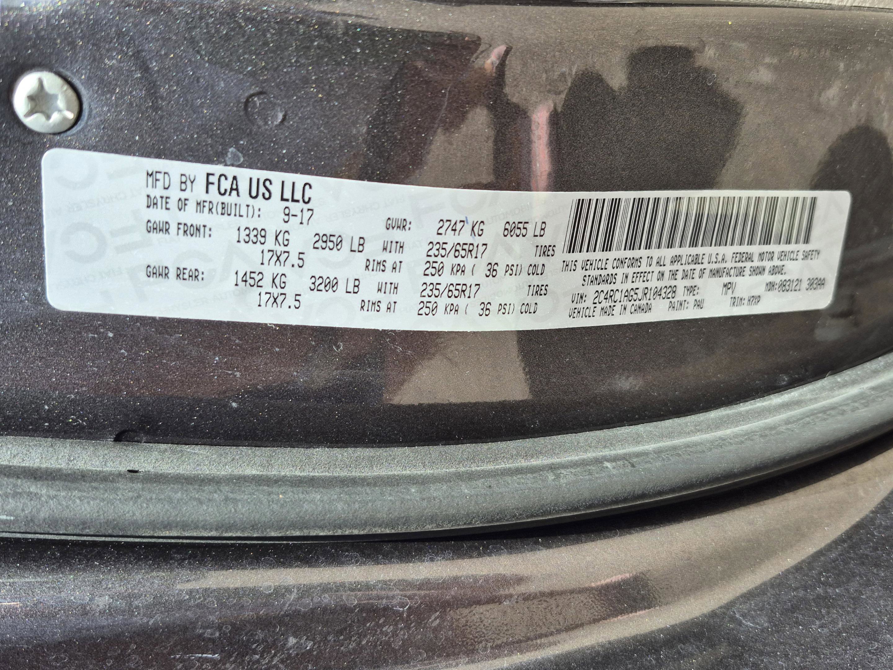 Used 2018 Chrysler Pacifica L image 32