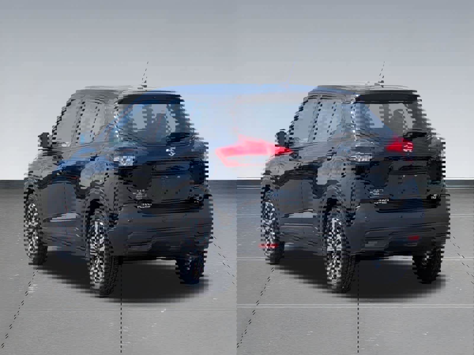 Used 2020 Nissan Kicks SV image 3