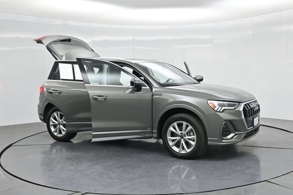 Used 2025 Audi Q3 2.0T Premium AWD/4WD image 39