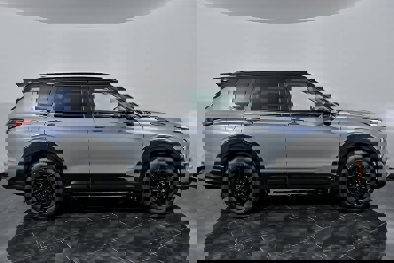 New 2025 Mitsubishi Outlander AWD image 9