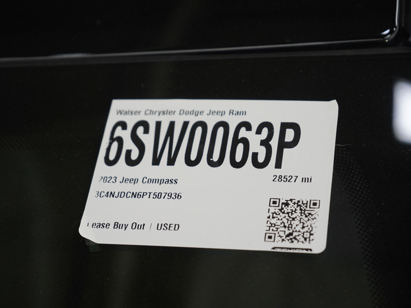 Used 2023 Jeep Compass Limited w/ Sun and Sound Group AWD/4WD image 30