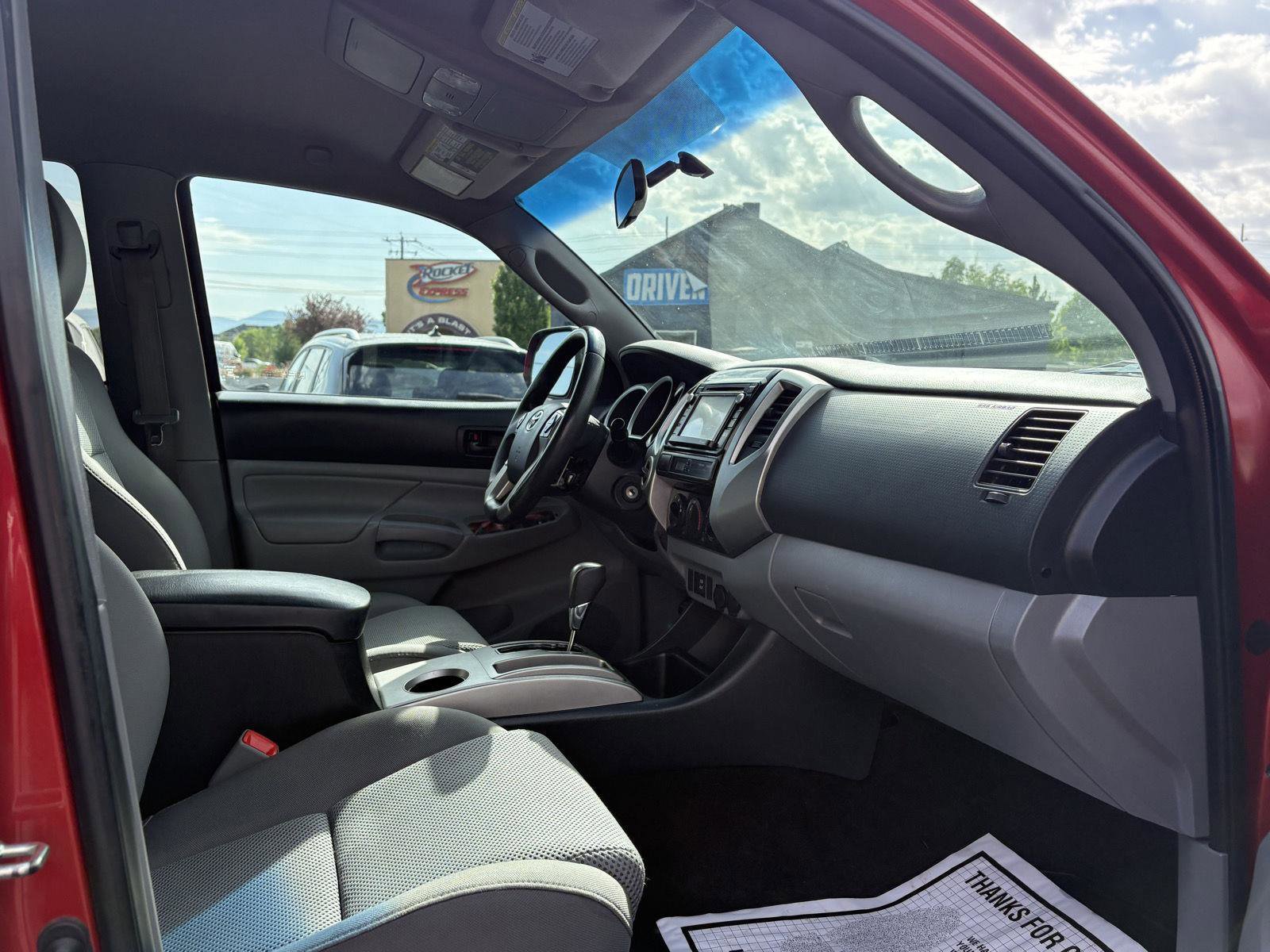 Used 2014 Toyota Tacoma 4x4 Double Cab w/ TRD Sport Package image 18