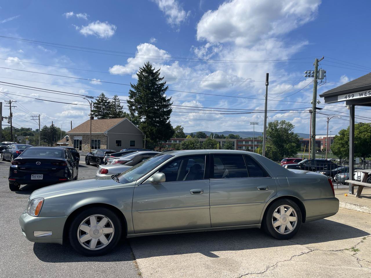 Used 2005 Cadillac De Ville DTS w/ Equipment Group FWD image 9