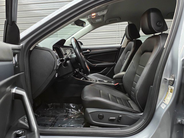 Used 2022 Volkswagen Jetta SE FWD image 14