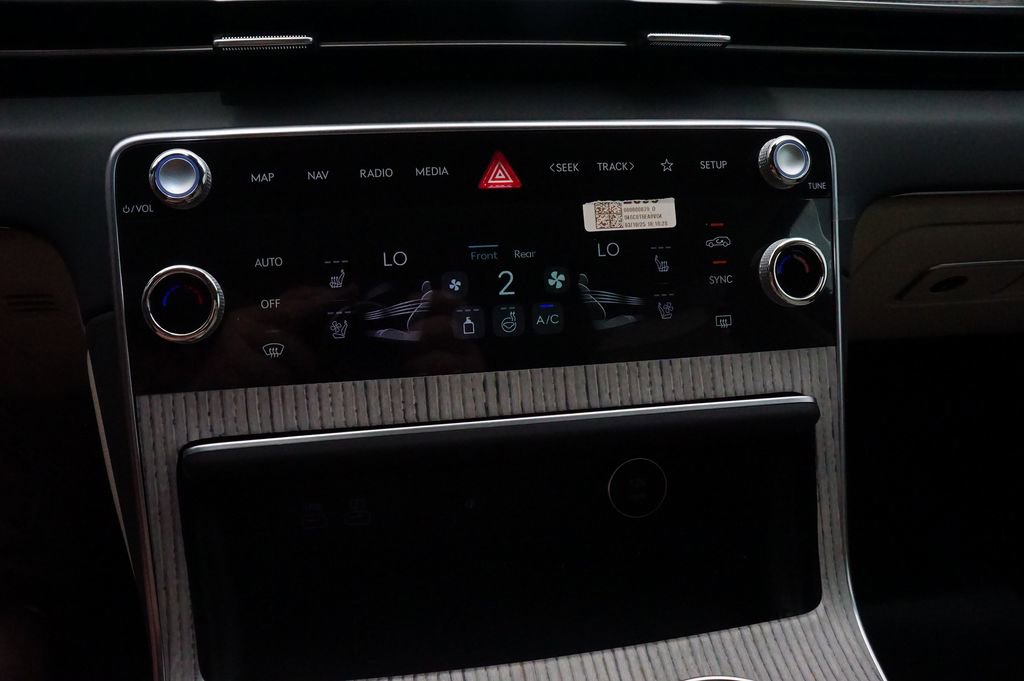 New 2025 Genesis GV80 3.5T Prestige image 9