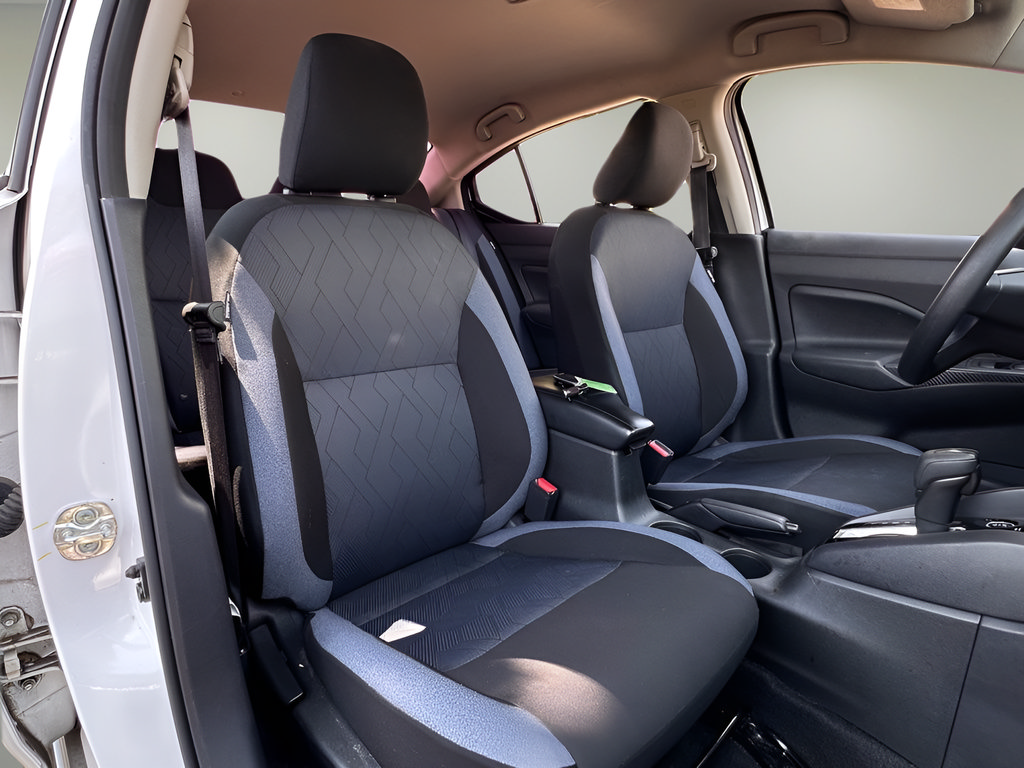 Used 2024 Nissan Versa SV FWD image 18