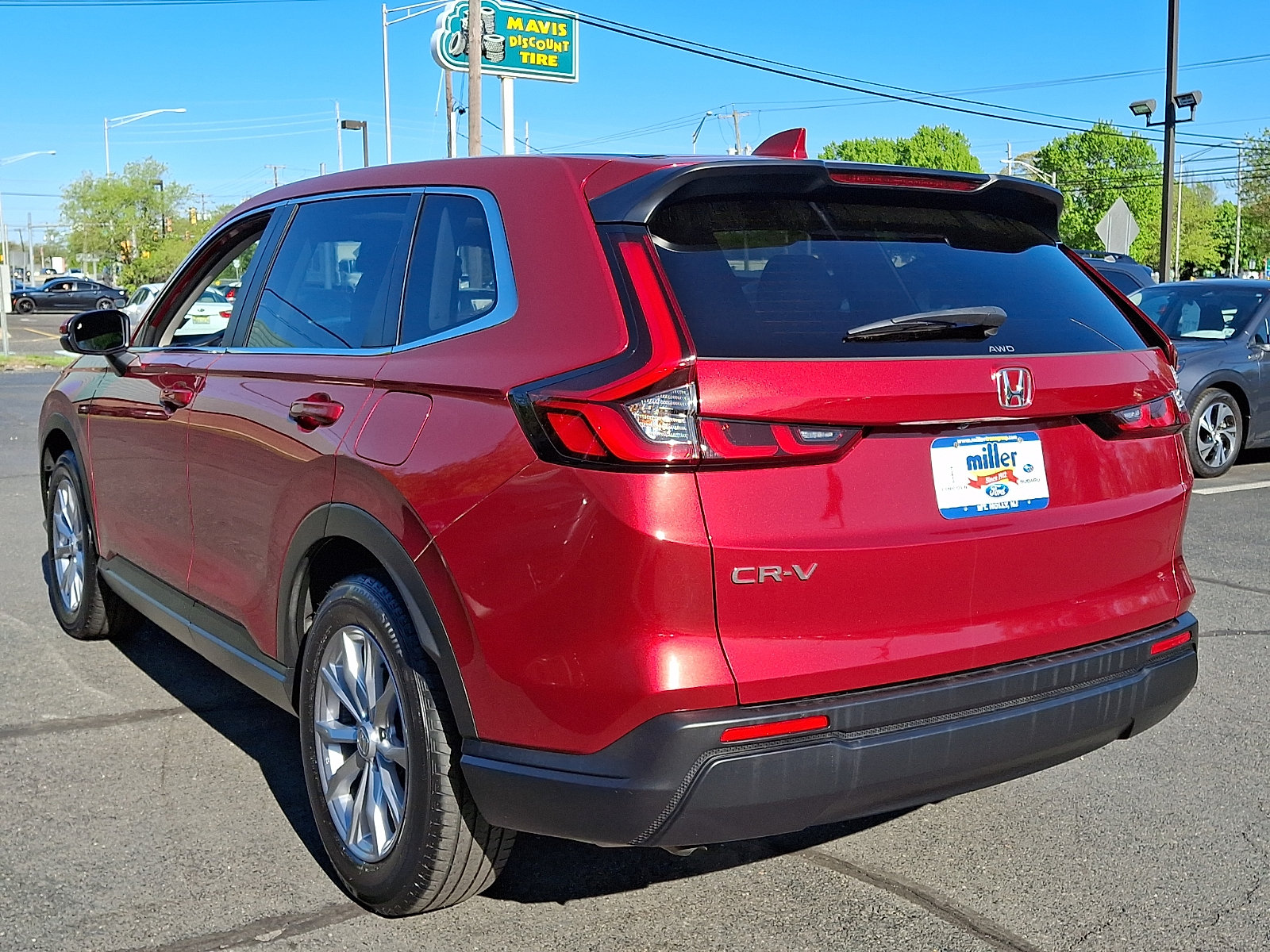 Used 2023 Honda CR-V EX image 4