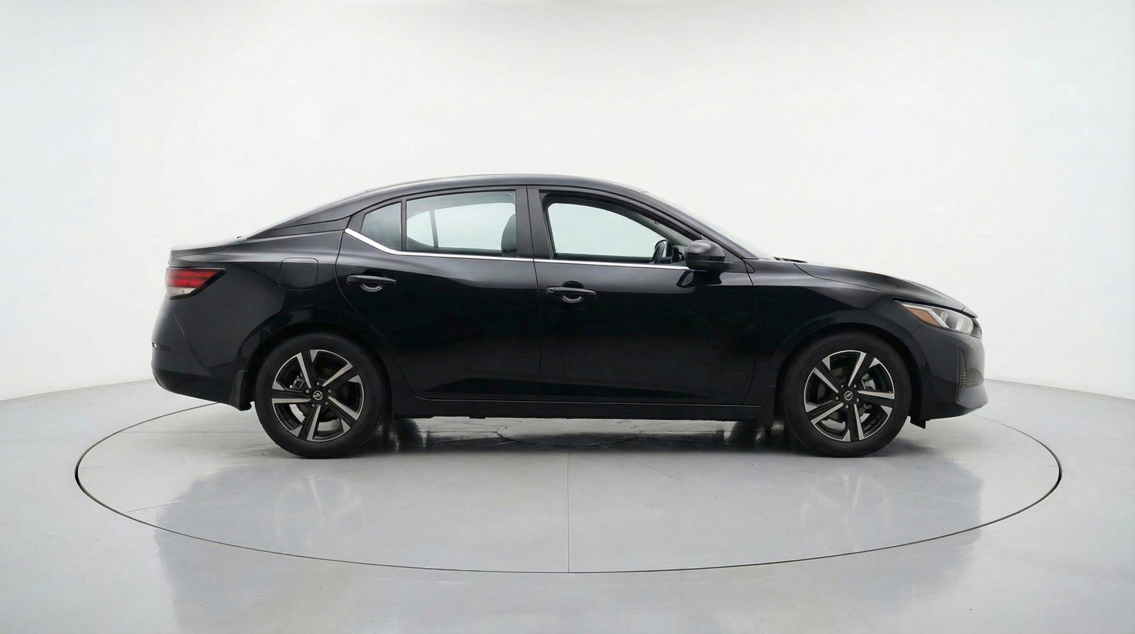 Used 2025 Nissan Sentra SV image 11
