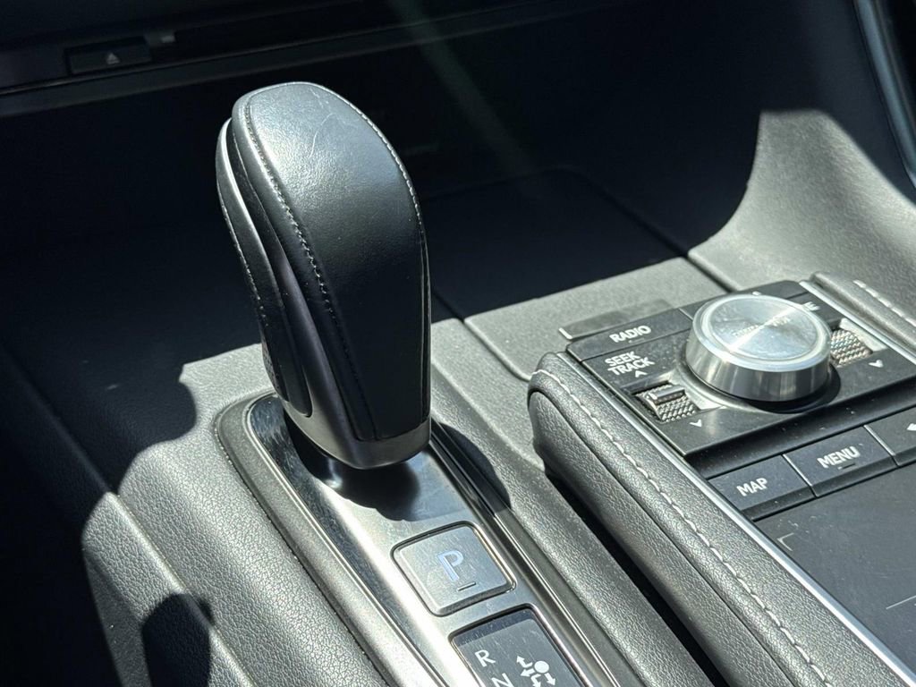 Used 2018 Lexus LC 500 Coupe w/ Touring Package RWD image 24