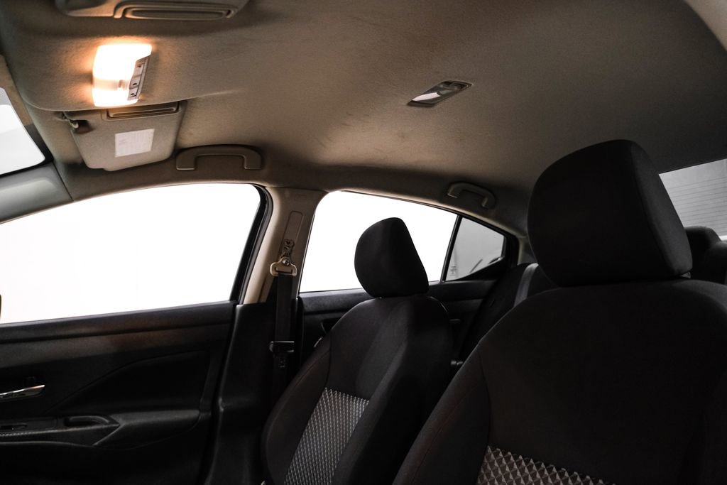 Used 2021 Nissan Versa S image 31