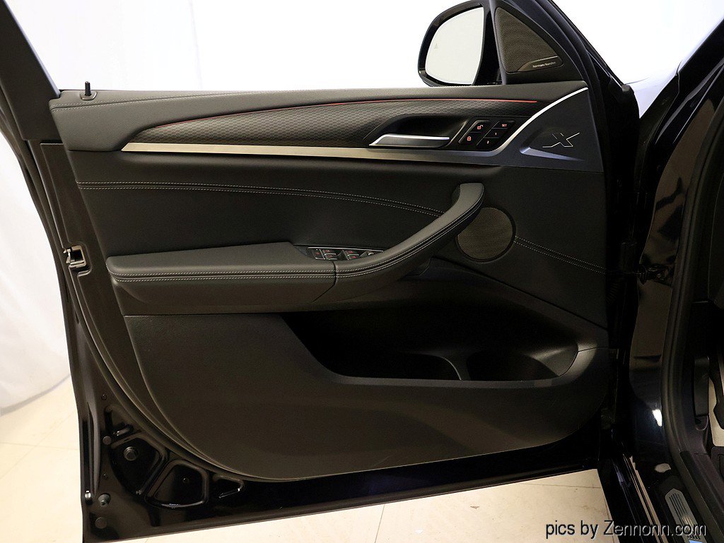 Certified 2022 BMW X4 M40i w/ Premium Package image 28