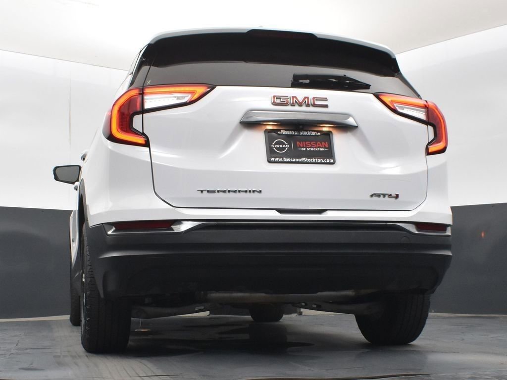 Used 2023 GMC Terrain AT4 image 42