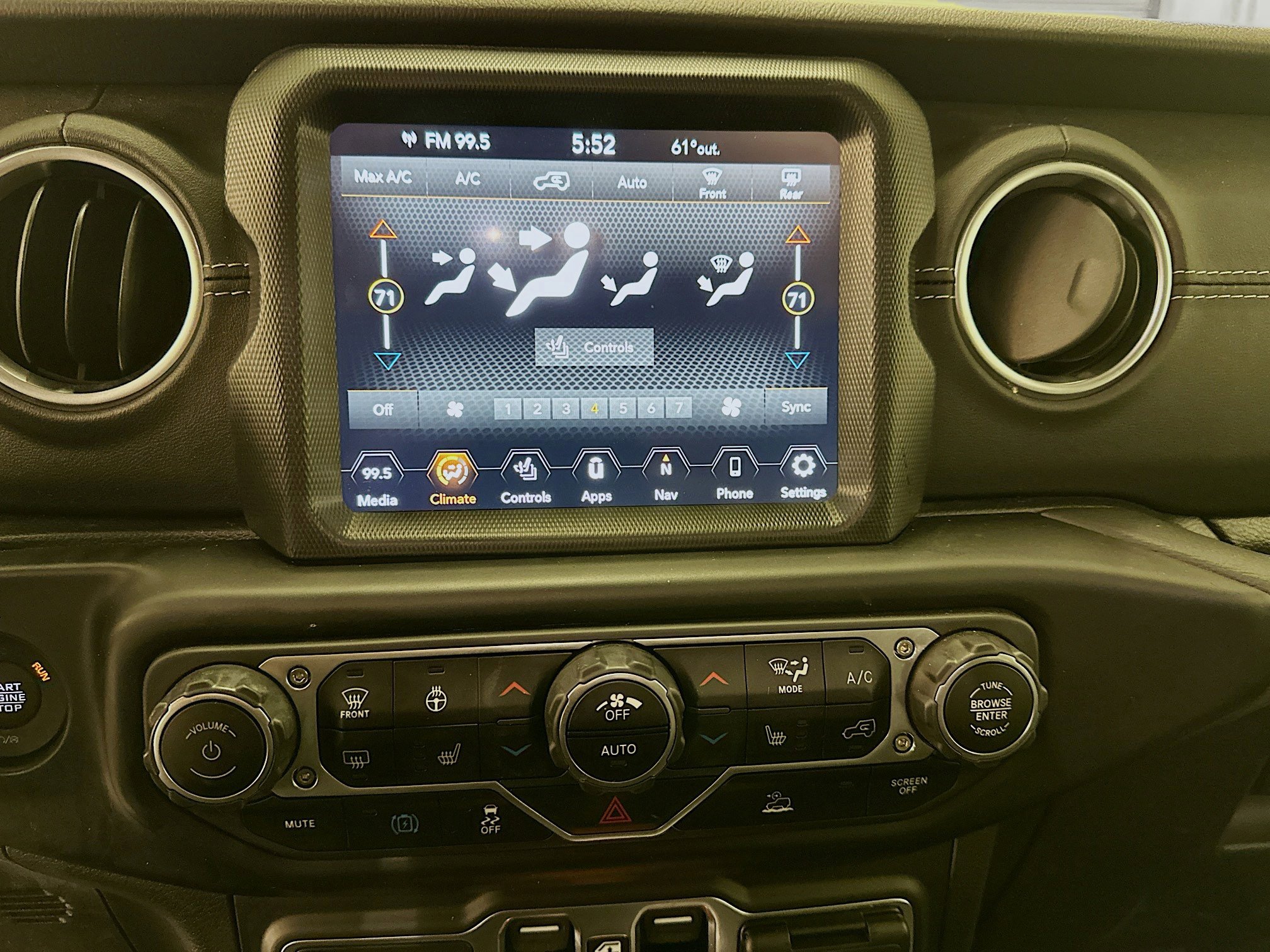 Used 2023 Jeep Wrangler Sahara w/ Cold Weather Group image 24