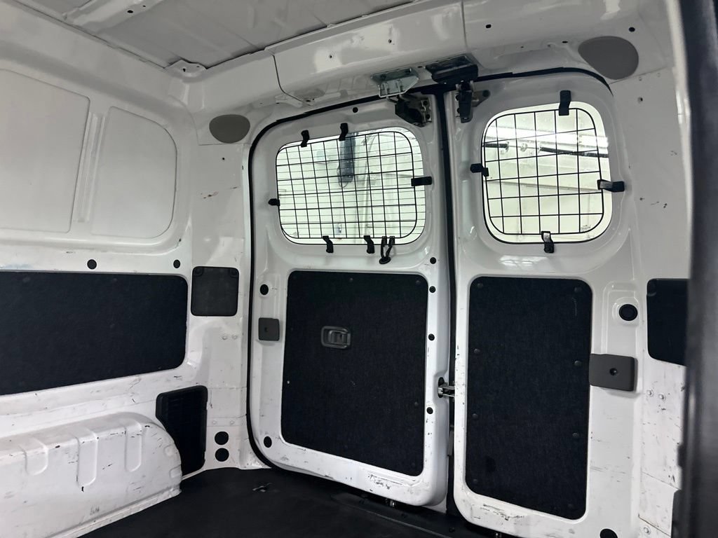 Used 2017 Chevrolet City Express LT w/ Technology Package FWD image 28