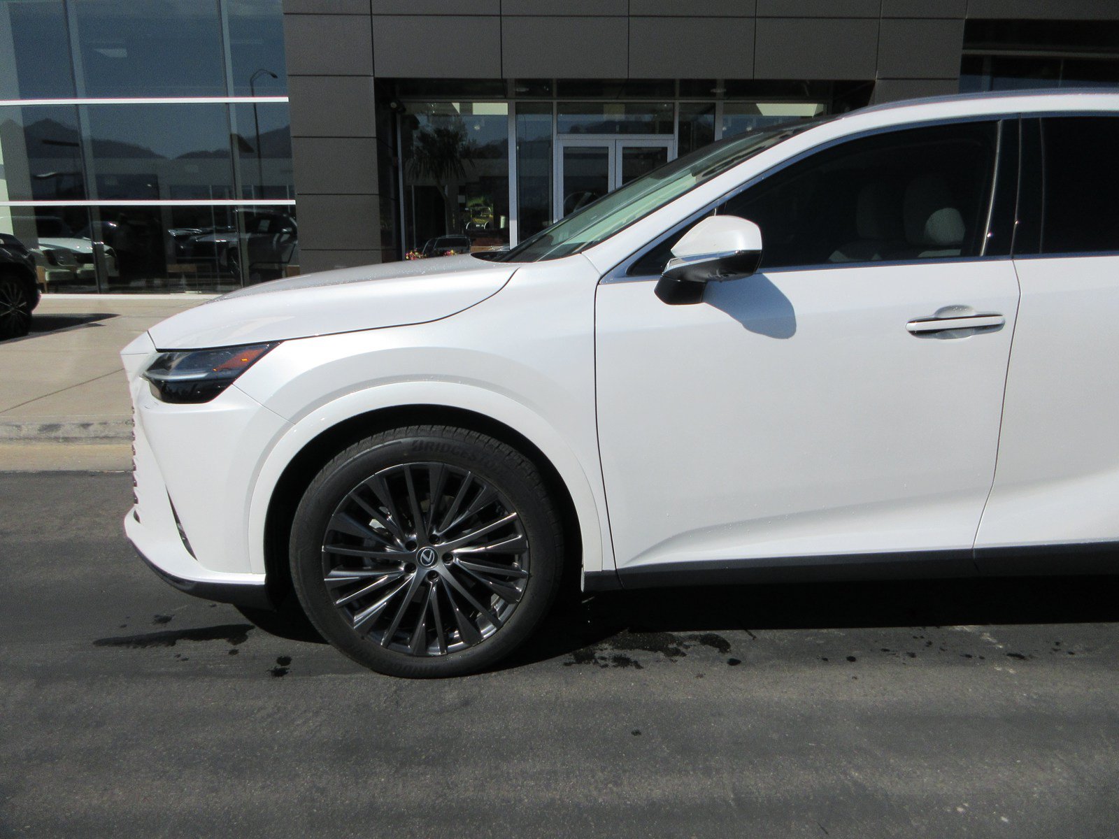 Used 2023 Lexus RX 350 AWD w/ Cold Area Package image 2