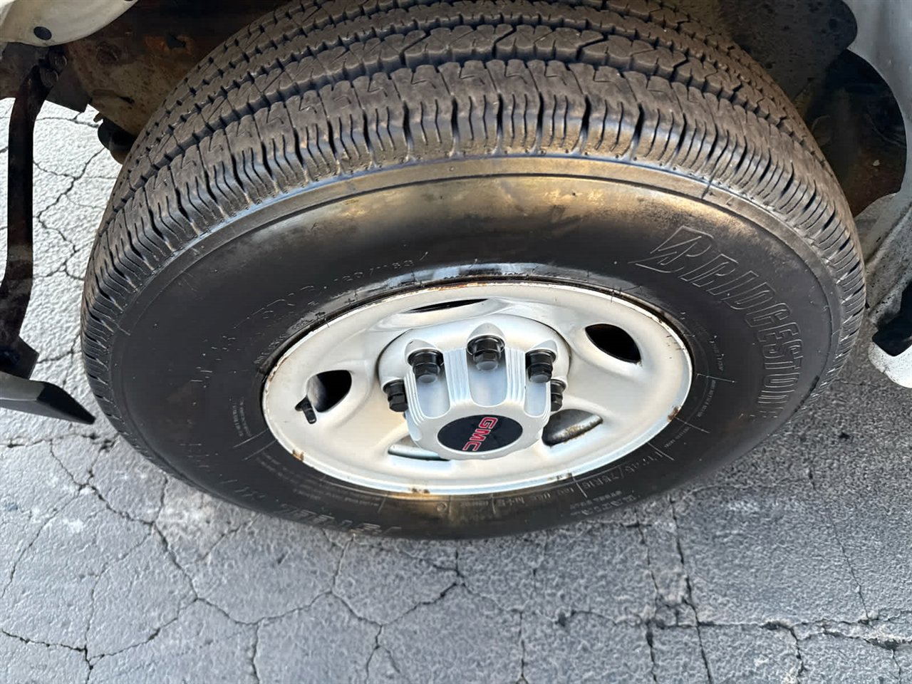 Used 2017 GMC Savana 2500 image 11