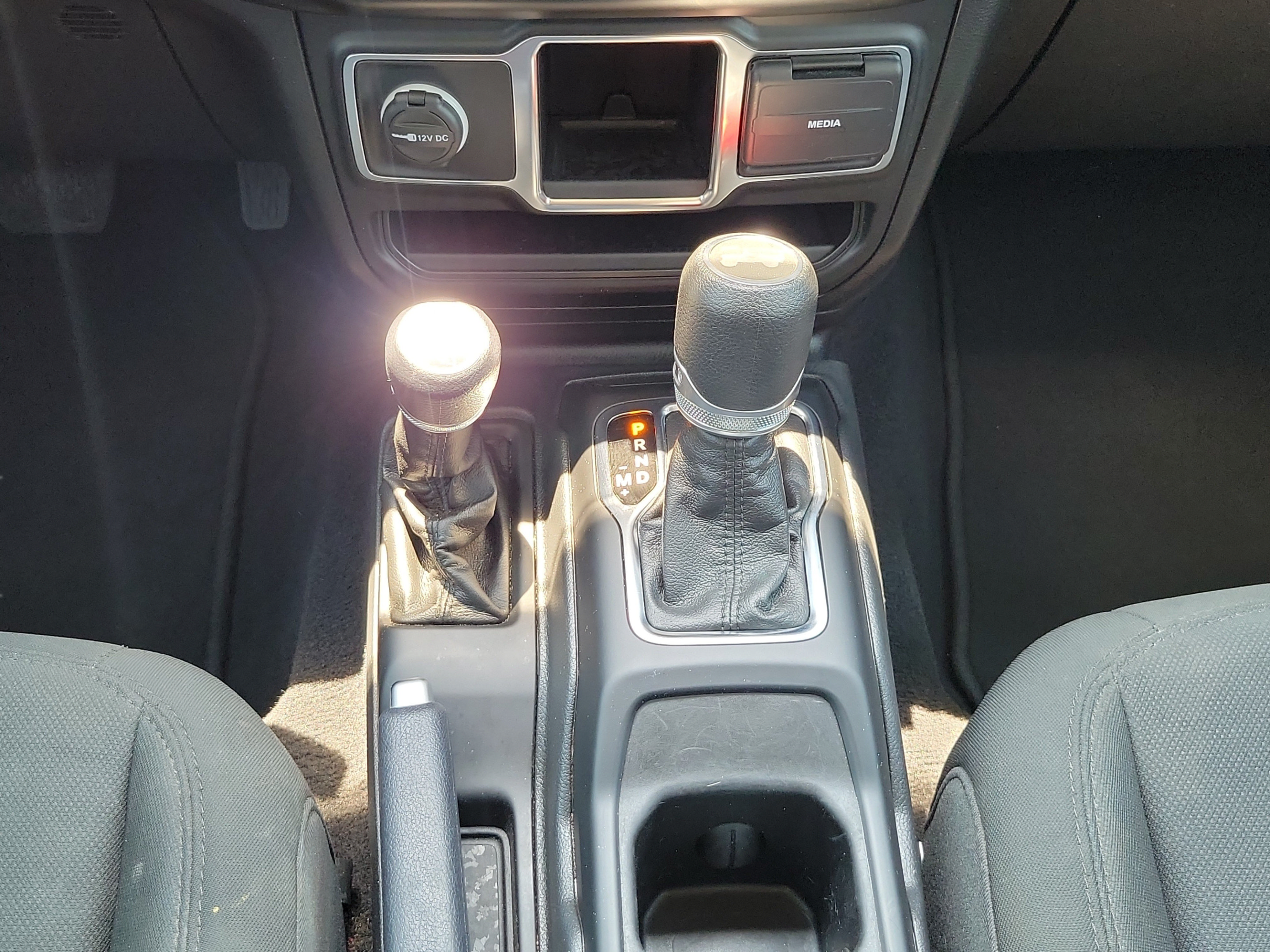 Used 2021 Jeep Wrangler Unlimited Sport AWD/4WD image 15