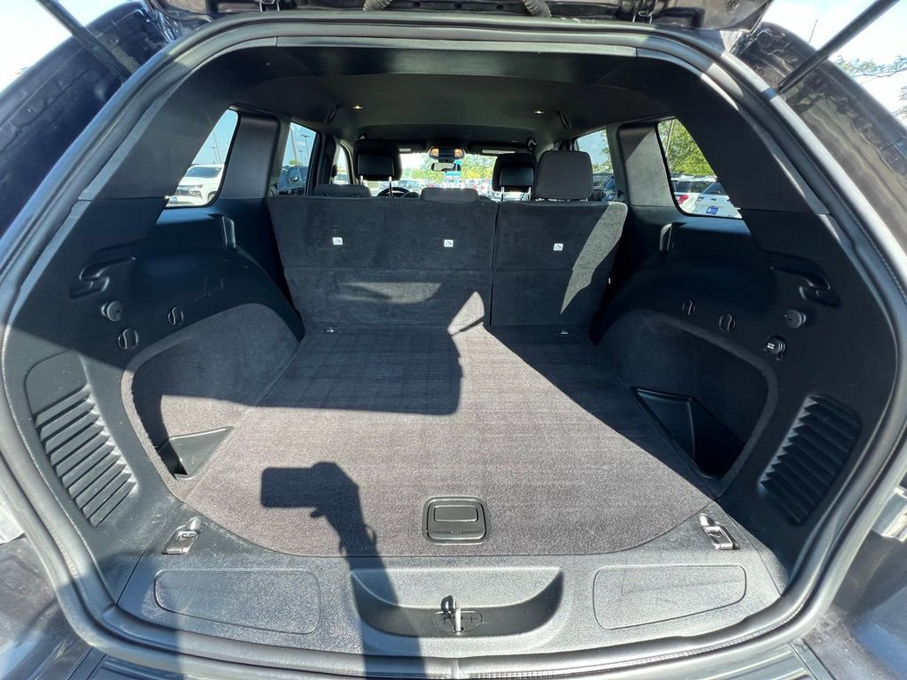 Used 2020 Jeep Grand Cherokee Laredo image 21