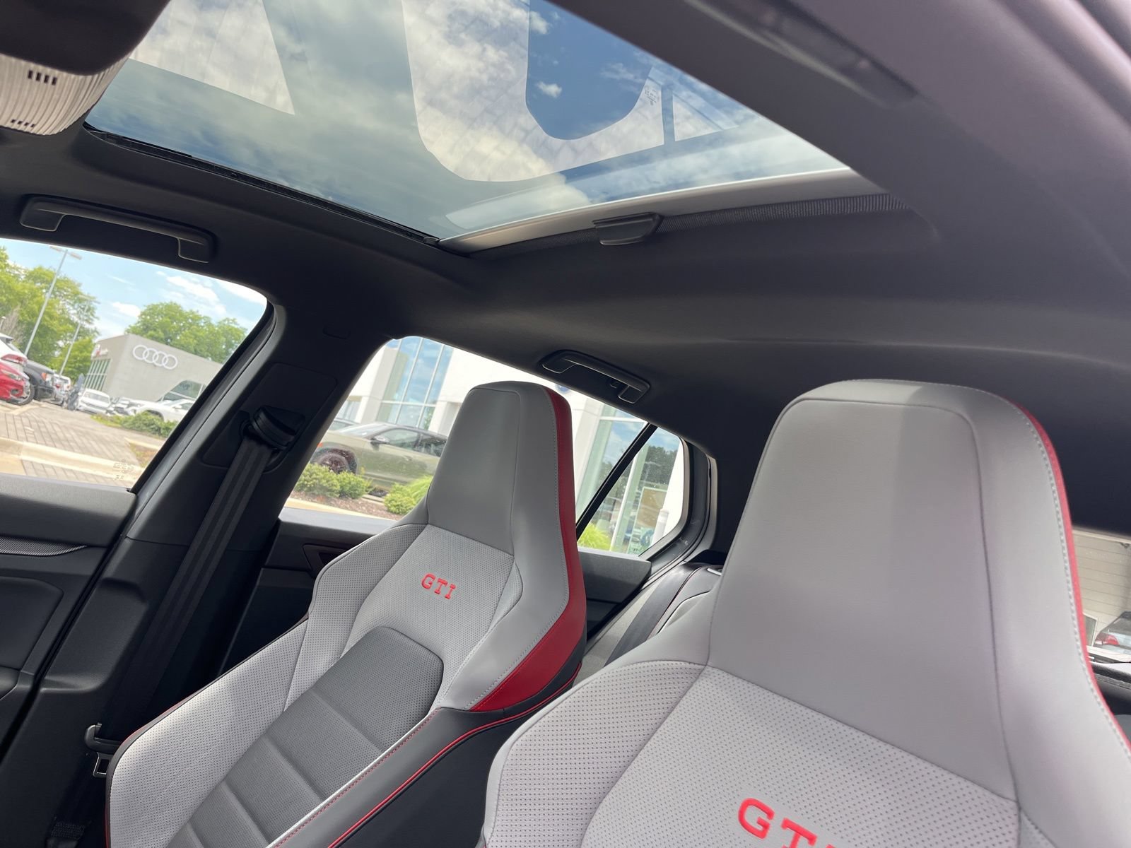New 2026 Volkswagen GTI SE FWD image 28