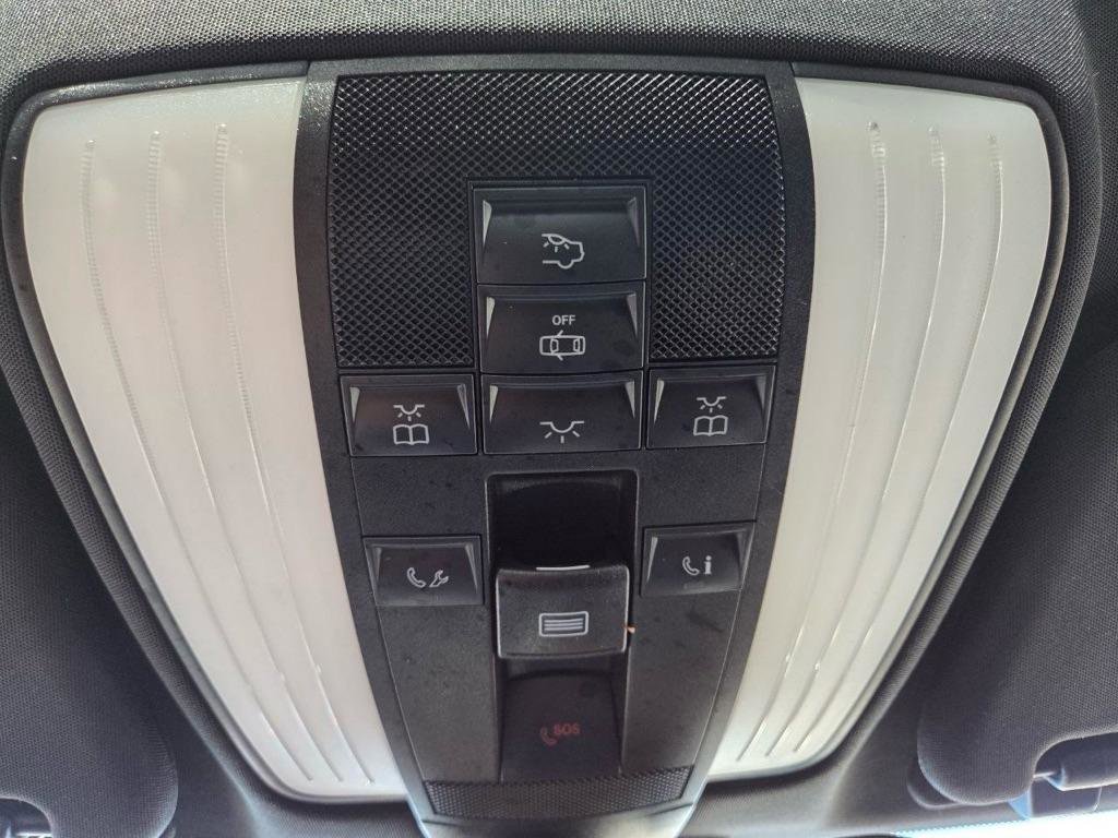 Used 2015 Mercedes-Benz E 350 4MATIC Sedan image 20