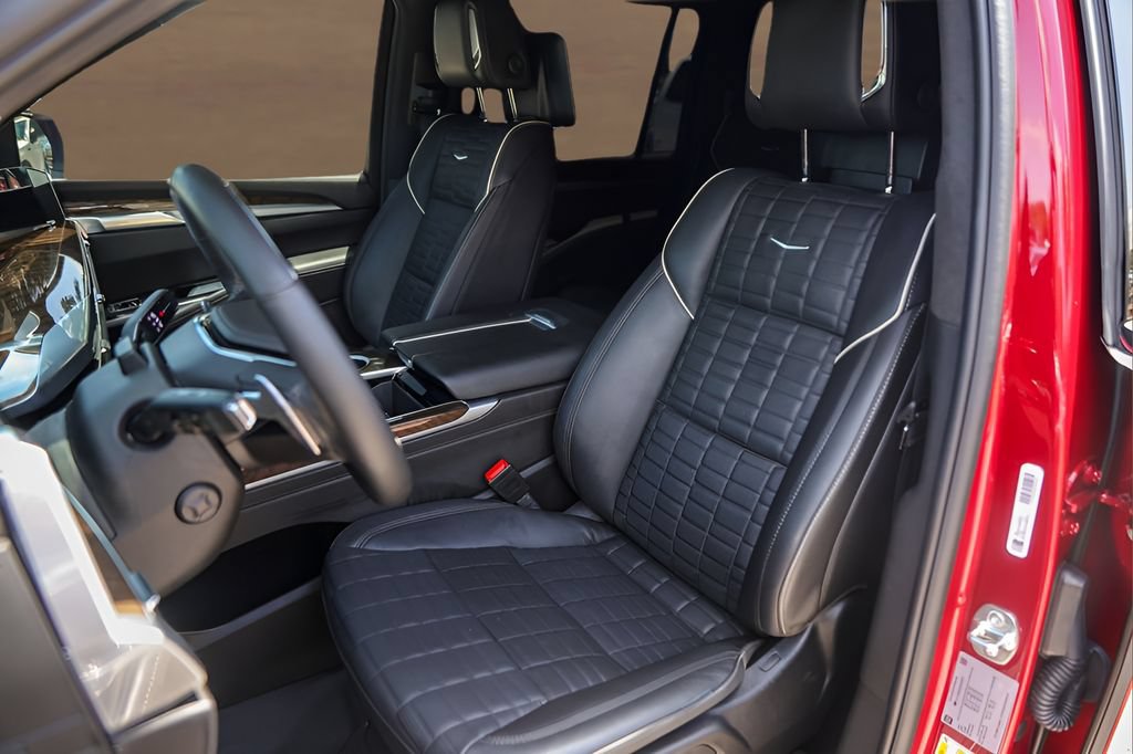 Certified 2025 Cadillac Escalade ESV Sport Platinum AWD/4WD image 7