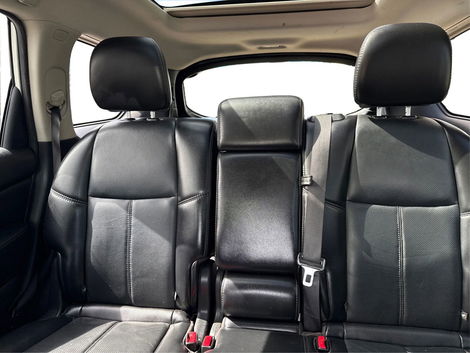 Used 2017 Nissan Pathfinder Platinum w/ Cargo Package image 15