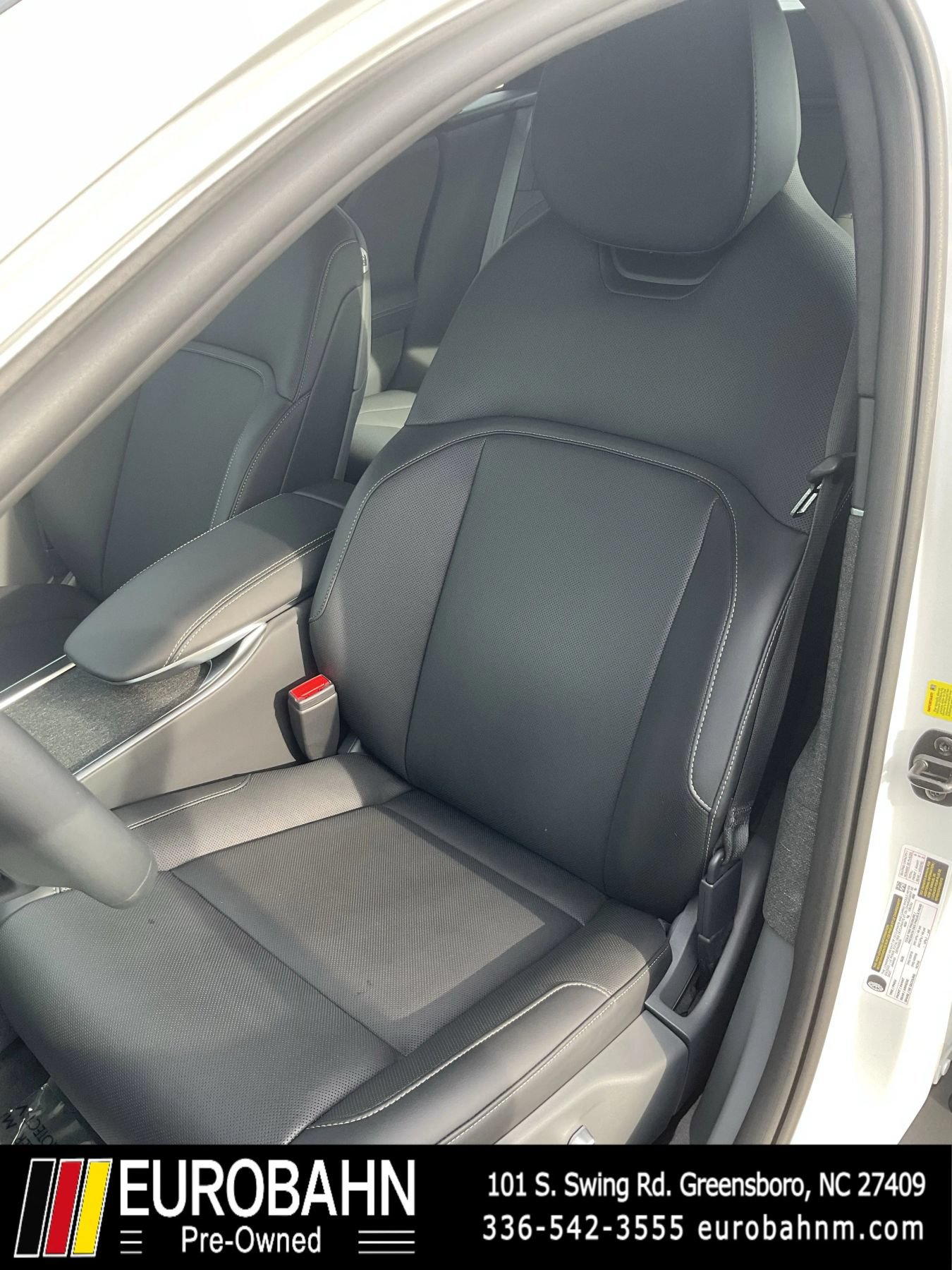 Used 2024 Lucid Air Pure RWD image 6
