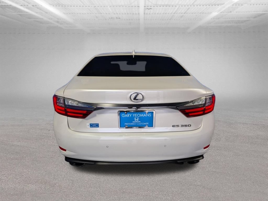 Used 2016 Lexus ES 350 w/ Premium Package w/Wood Trim FWD image 6