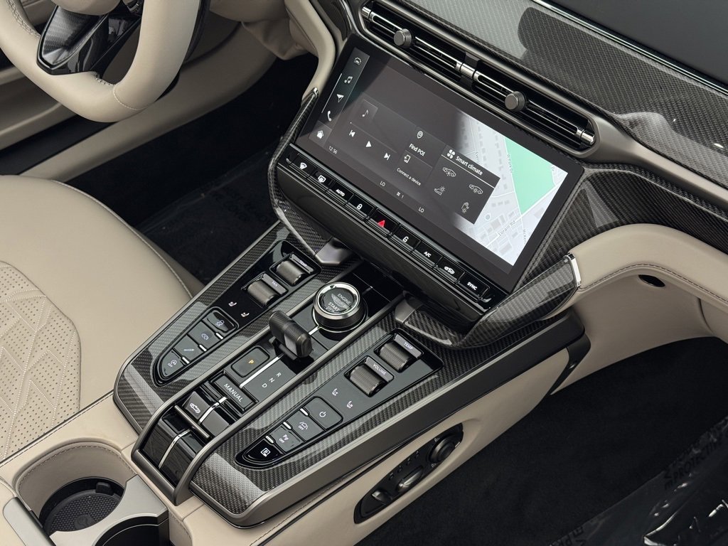 New 2026 Aston Martin Vanquish Convertible image 27