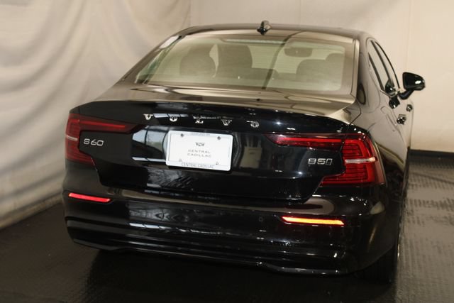 Used 2024 Volvo S60 B5 Core AWD/4WD image 6