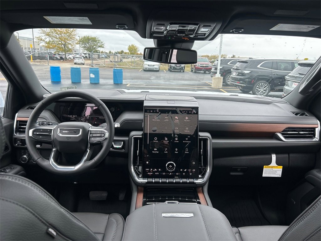New 2026 GMC Yukon Denali w/ Sun & Power Step Package image 29