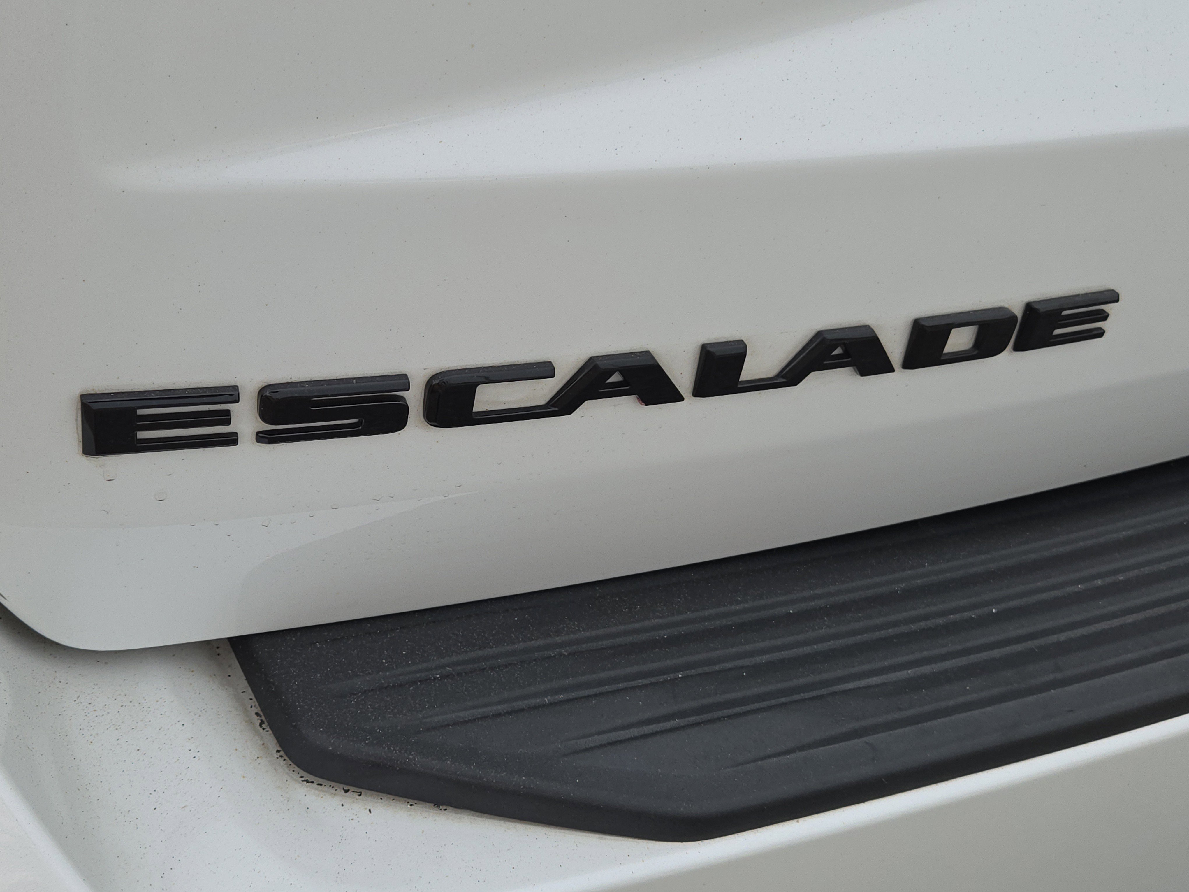Used 2022 Cadillac Escalade Sport Platinum image 12