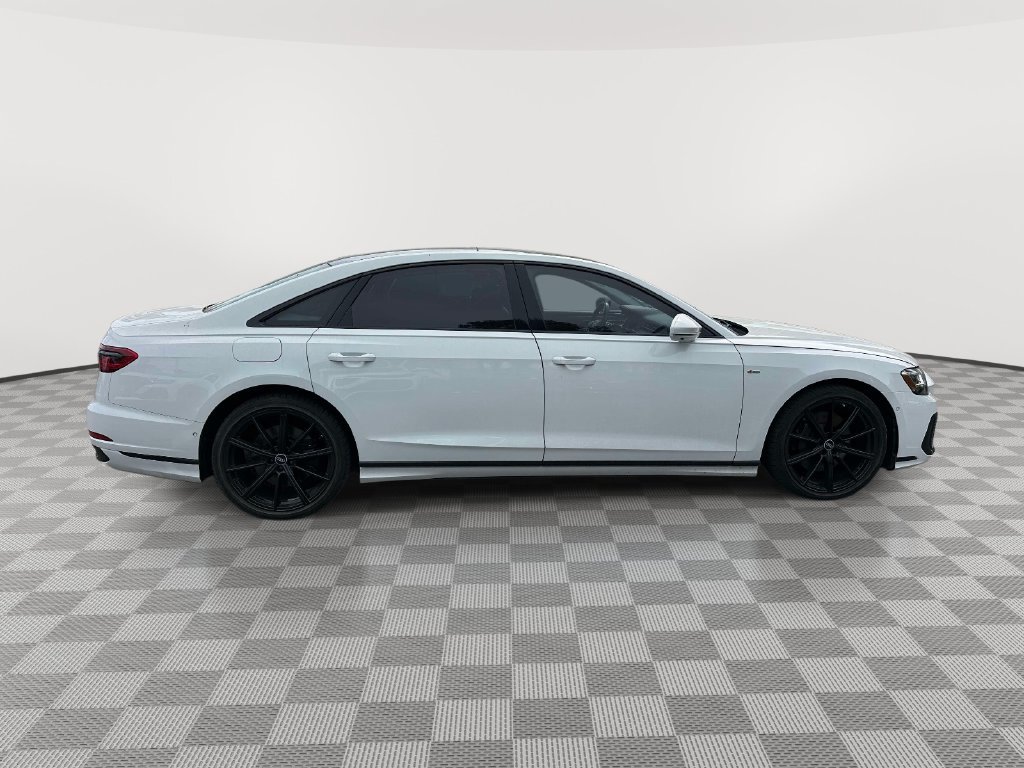 Used 2022 Audi A8 L 3.0T AWD/4WD image 2