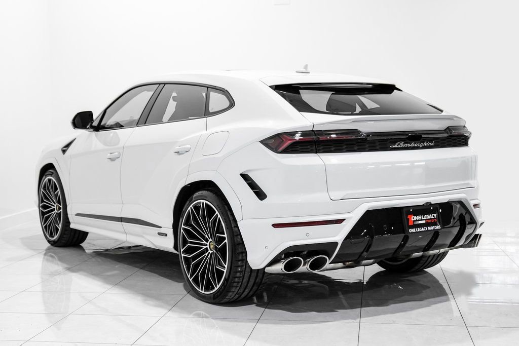 Used 2025 Lamborghini Urus SE AWD/4WD image 11