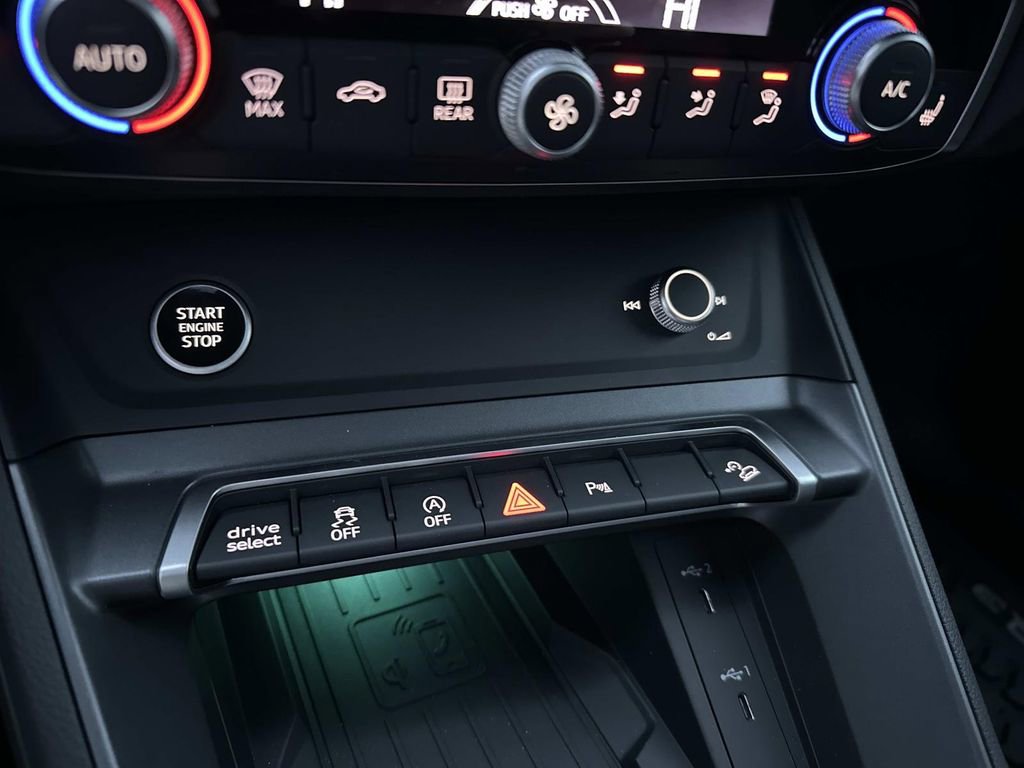 New 2025 Audi Q3 2.0T Premium Plus image 24